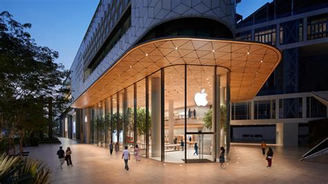 Apple Official Store .